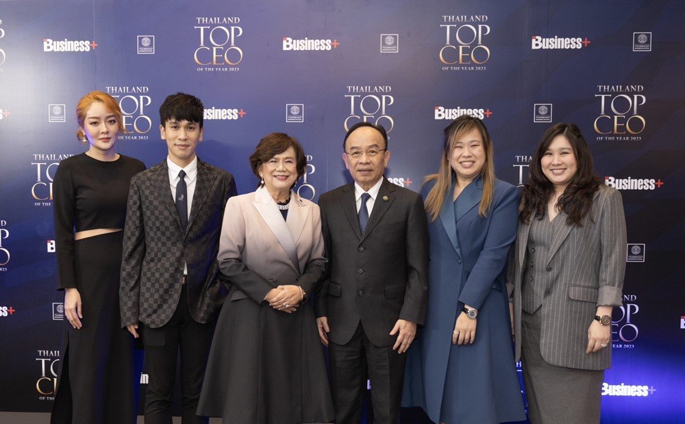 ‘Dr. Chalerm’ received the “THAILAND TOP CEO OF THE YEAR 2023” Award